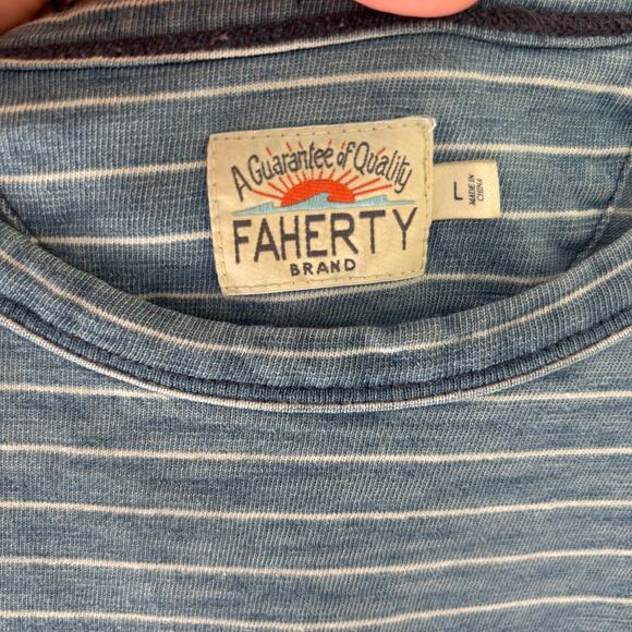 Faherty Men's Indigo Pocket Tee Striped Coastal Preppy Size L - Picture 4 of 8